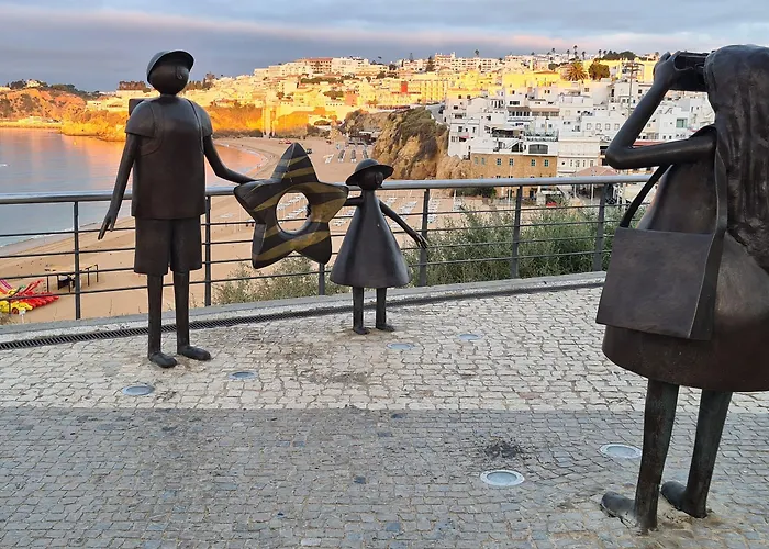 By Kavia Albufeira