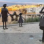 By Kavia Albufeira