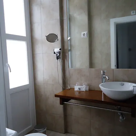 By Kavia 2* Αλμπουφέιρα